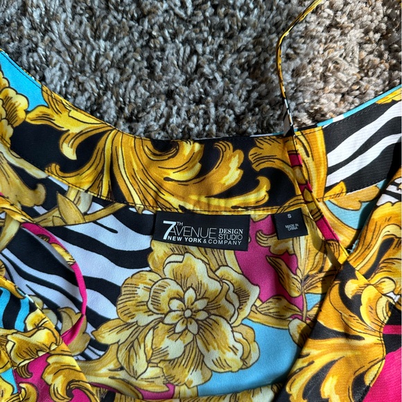 Flowy printed top - Picture 2 of 2